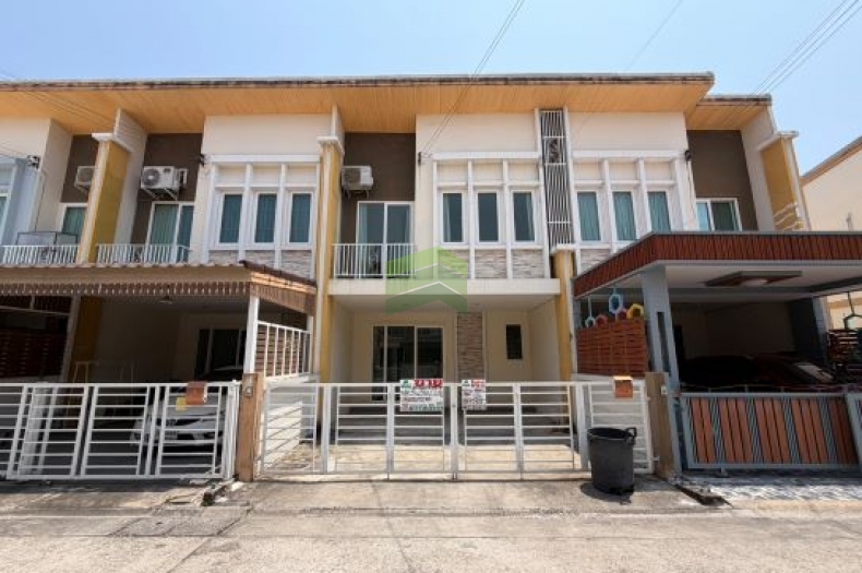 หมู่บ้าน โกลเด้นทาวน์ พระราม 2 ขายด่วน ทาวน์เฮ้าส์ 2 ชั้น เนื้อที่ 21.20 ตร.ว สวย ทำเลดี พร้อมอยู่