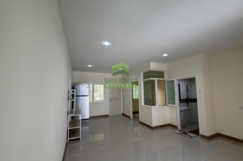 หมู่บ้าน โกลเด้นทาวน์ พระราม 2 