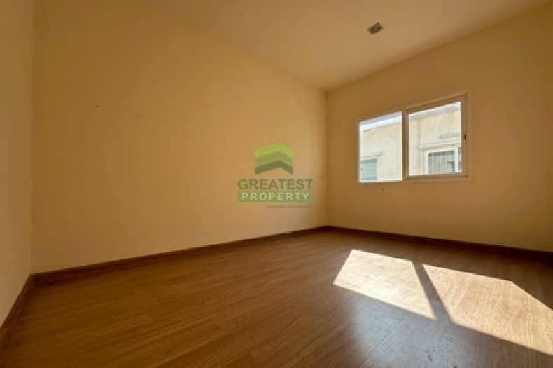 หมู่บ้าน โกลเด้นทาวน์ พระราม 2 