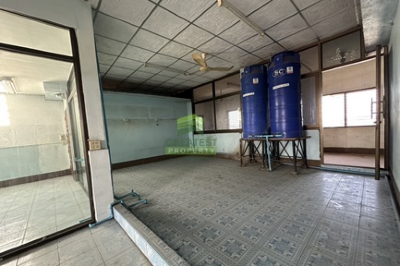 อาคารพาณิชย์ เพชรเกษม63