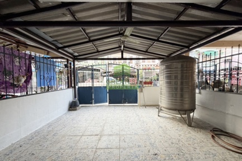 หมู่บ้านพิริยะทาวน์ บางกรวย