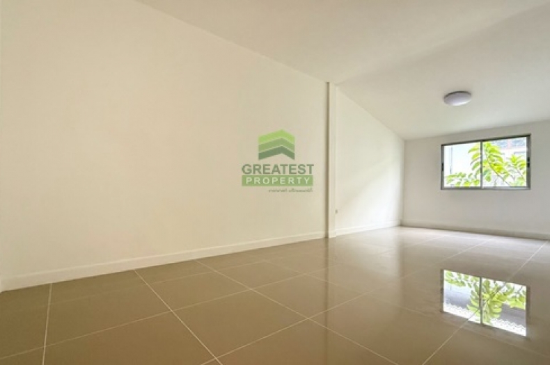 หมู่บ้านคันทรีอินทาวน์ ท่าอิฐ ไทรม้า 