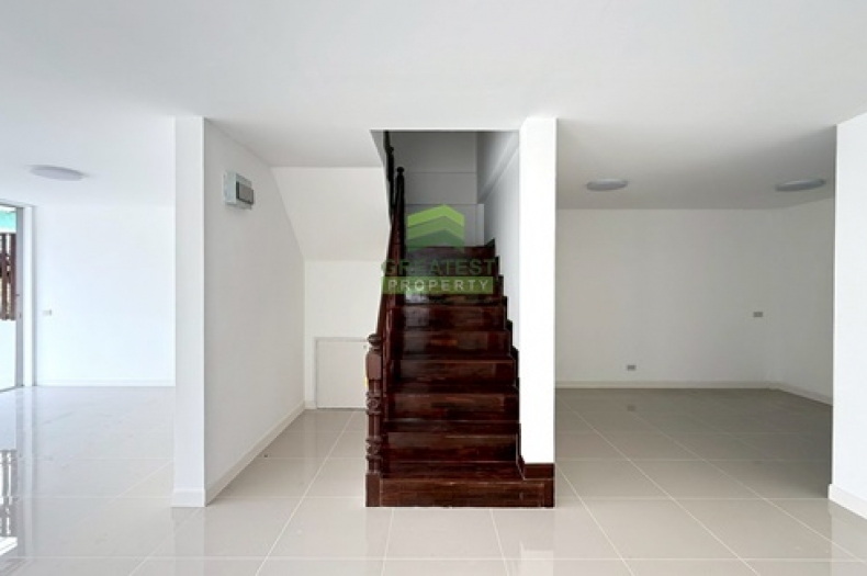 หมู่บ้านคันทรีอินทาวน์ ท่าอิฐ ไทรม้า 