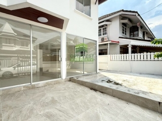 หมู่บ้านคันทรีอินทาวน์ ท่าอิฐ ไทรม้า 