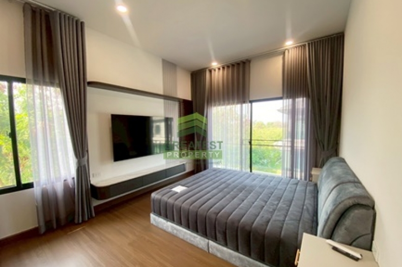 หมู่บ้าน บริทาเนีย BRITANIA บางนา-ศรีวารี