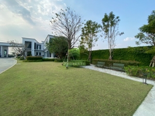 หมู่บ้าน บริทาเนีย BRITANIA บางนา-ศรีวารี