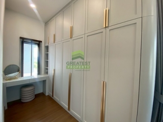 หมู่บ้าน บริทาเนีย BRITANIA บางนา-ศรีวารี