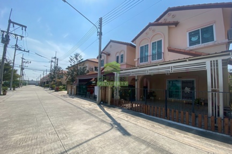  หมู่บ้าน วิคทอเรีย การ์เด้น วิลล์ มอเตอร์เวย์ Victoria Garden Ville ท่าสะอ้าน