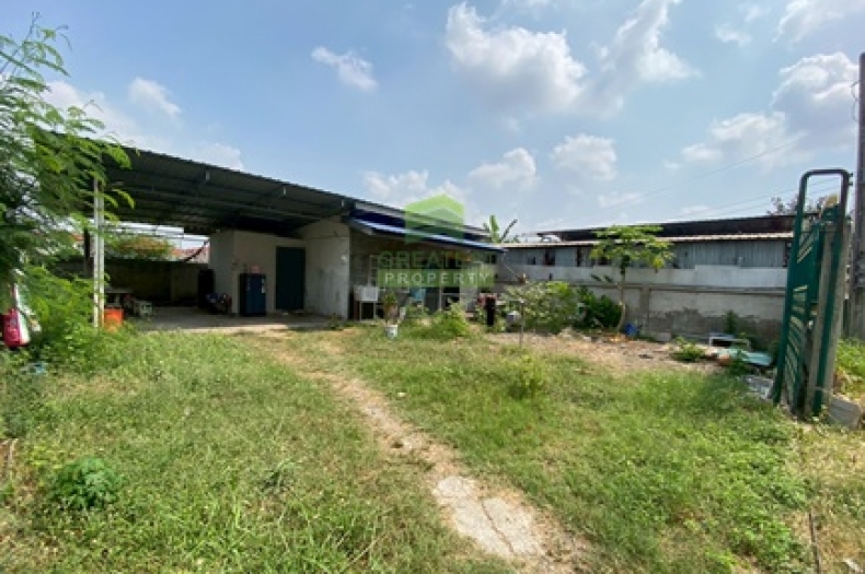 ที่ดิน ซอยโกดังพันล้าน ขจรวิทย์