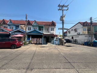 หมู่บ้านฉัตรณรงค์วิลล่า5 ลำลูกกา คลอง7 