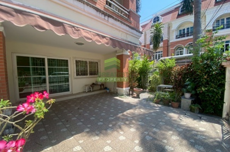 หมู่บ้าน คาซ่า ซิตี้ นวลจันทร์  Casa City Nuanjan 