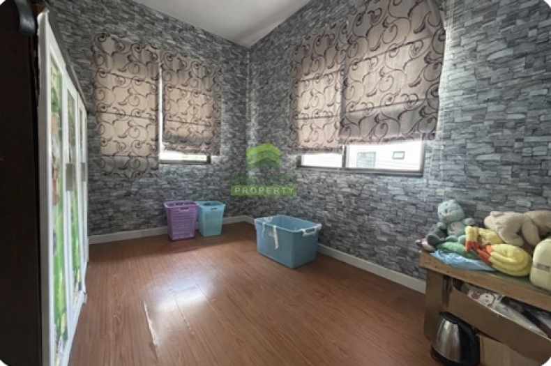  หมู่บ้าน โมดิ วิลล่า ปิ่นเกล้า วงแหวน