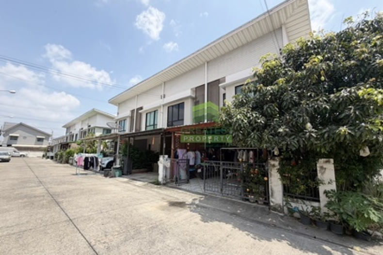  หมู่บ้าน โมดิ วิลล่า ปิ่นเกล้า วงแหวน