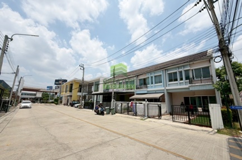 ขายบ้าน วิสต้า ปาร์ค สาทร-ปิ่นเกล้า