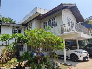 ขายบ้านเดี่ยว พร้อมห้องเช่า ซอยสุขุมวิท3 