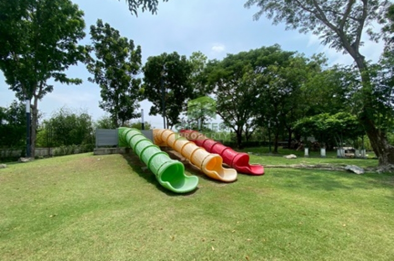 สวนสาธารณะโครงการ ศุภาลัยไพรด์ บางนา-ลาดกระบัง