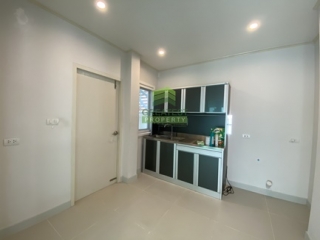 ห้องครัว บ้านแฝด หมู่บ้าน ศุภาลัยไพรด์ บางนา-ลาดกระบัง