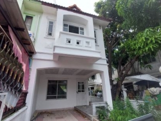 N0603157, ขายทาวน์เฮ้าส์ หมู่บ้าน เคซี รามอินทรา 1 KC Ramintra1 หทัยราษฎร์ 39 เนื้อที่ 25.60 ตร.ว แปลงริม ทำเลดี ราคาต่อรองได้