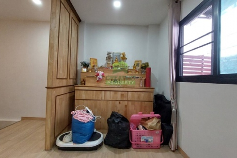  หมู่บ้านอีเธอร์นิตี้ ทาวน์ พริมโรส วัชรพล