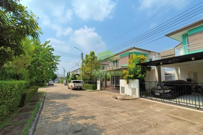 หมู่บ้าน เทรนดี้ธารา ร่มเกล้า