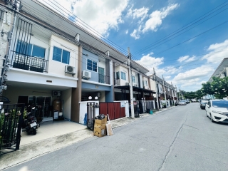 หมู่บ้านเคซี รามอินทรา 7 