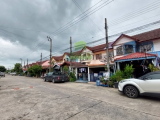 หมู่บ้านญัฐวรรณ์ หนองจอก
