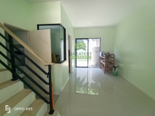 siriplace-navanakorn-living-room.jpg
