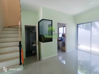 siriplace-navanakorn-living-room.jpg