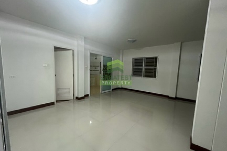 ห้องนั่งเล่นบ้านแฝด เอกกวิน 3 รังสิต คลอง 2