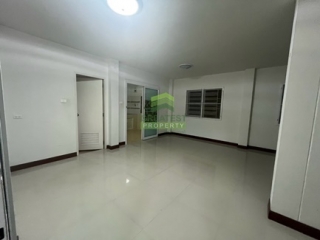 ห้องนั่งเล่นบ้านแฝด เอกกวิน 3 รังสิต คลอง 2