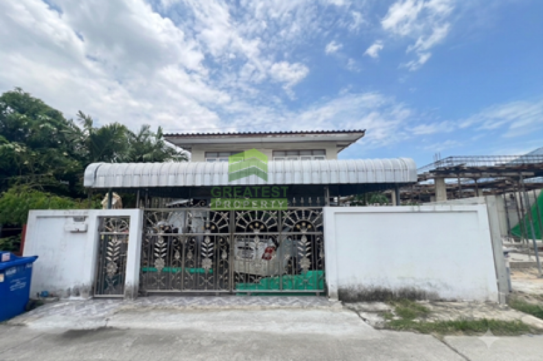 หน้าบ้าน ที่ดินพร้อมบ้านวัดด่านสำโรง 