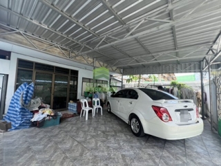 ที่จอดรถ ที่ดินพร้อมบ้านวัดด่านสำโรง 