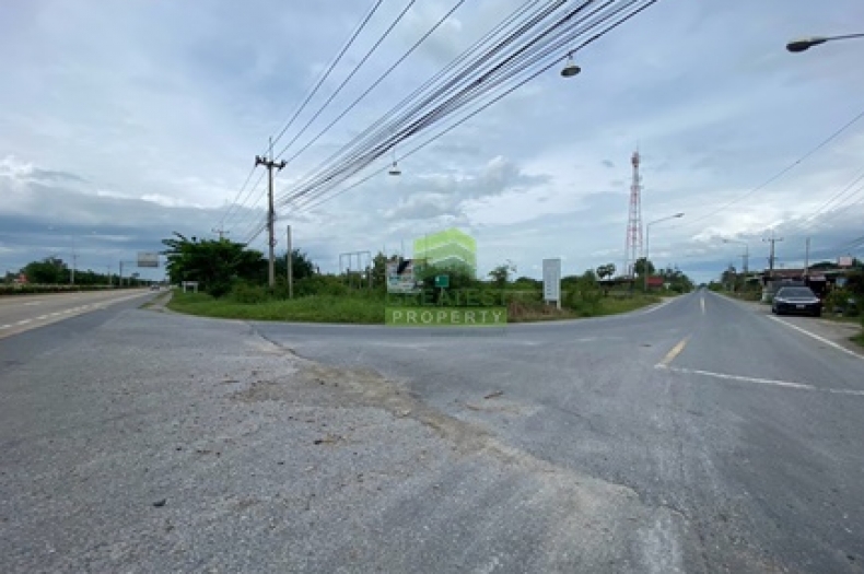 ทางเข้าออกที่ดินติดถนนคอนกรีต สวนแตง สุพรรณบุรี