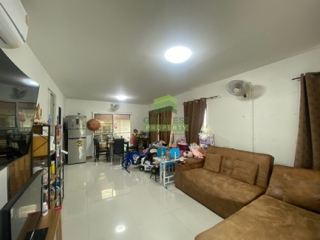 ห้องนั่งเล่นบ้านเดี่ยว เดอะทรัสต์ สุวรรณภูมิ