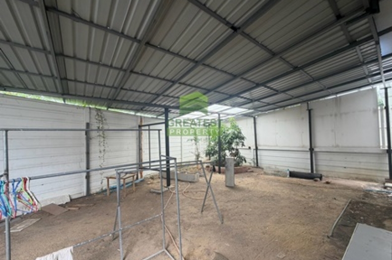 พื้นที่หลังบ้านแฝดเซ็นเต้ พระราม 2