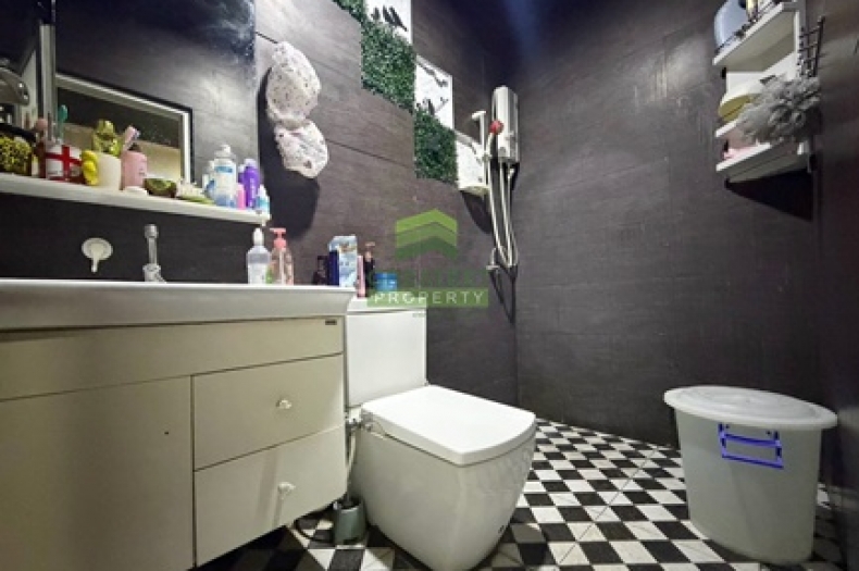 ห้องน้ำ ทาวน์เฮ้าส์ 4 ห้องนอน หมู่บ้านริมสวนธนานนท์ นนทบุรี