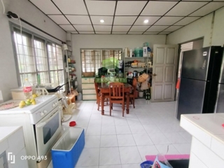 ที่ดินพร้อมบ้าน 2 หลัง งามวงศ์วาน 19 นนทบุรี