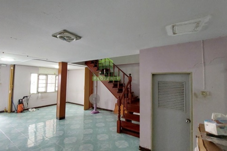 ทาวน์เฮ้าส์หมู่บ้านพนาสนธิ์ 2 นิมิตใหม่ มีนบุรี