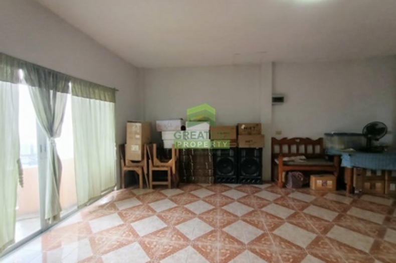ภายในอาคารพาณิชย์ 3 ชั้น วิโรจน์วิลล์ ถนน 345
