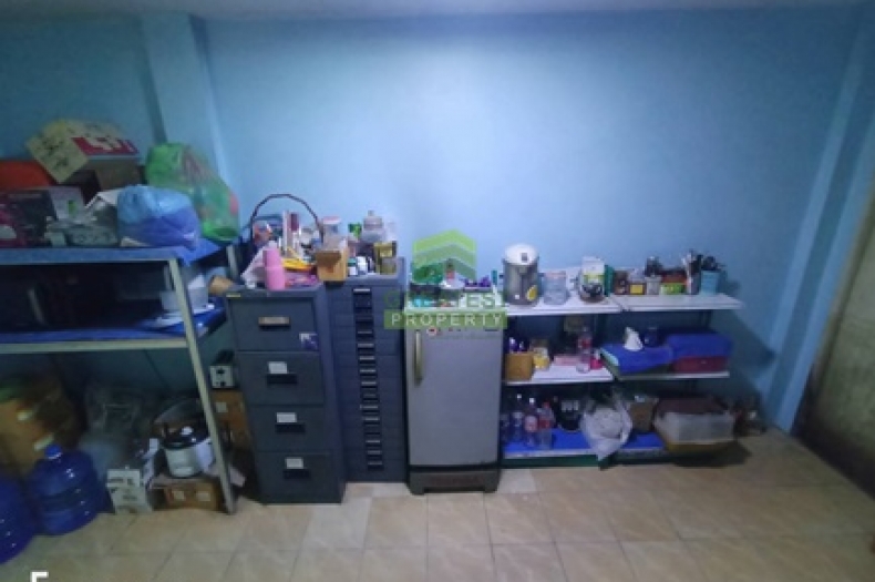 ภายในอาคารพาณิชย์ 3 ชั้น วิโรจน์วิลล์ ถนน 345