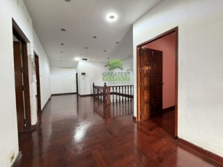 ห้องนอนภายในทาวน์เฮ้าส์ปากเกร็ดวิลเลจ